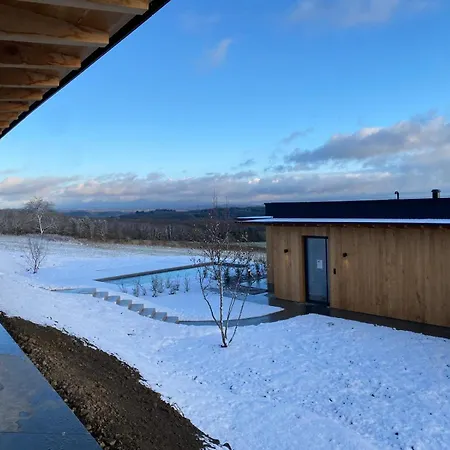 Oakstone Lodge- Avec Jacuzzi Piscine Et Sauna Houyet