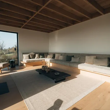 Oakstone Lodge- Avec Jacuzzi Piscine Et Sauna * Houyet