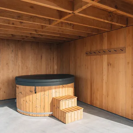 Oakstone Lodge- Avec Jacuzzi Piscine Et Sauna