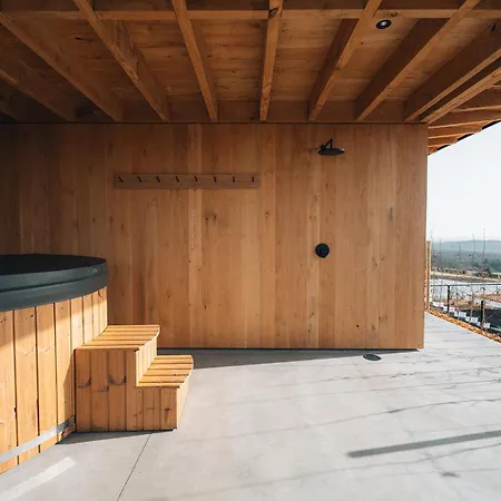Oakstone Lodge- Avec Jacuzzi Piscine Et Sauna * Houyet