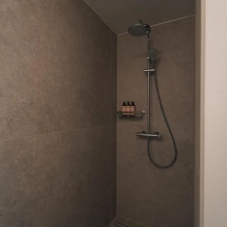 Oakstone Lodge- Avec Jacuzzi Piscine Et Sauna * Уйе
