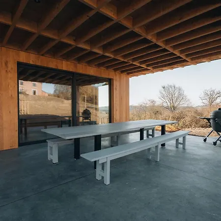 Oakstone Lodge- Avec Jacuzzi Piscine Et Sauna Holiday home Houyet
