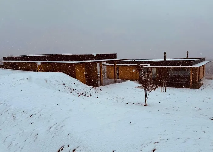 Oakstone Lodge- Avec Jacuzzi Piscine Et Sauna Holiday home Houyet