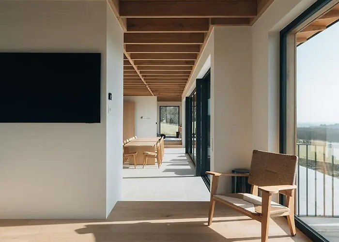 Holiday home Oakstone Lodge- Avec Jacuzzi Piscine Et Sauna Houyet