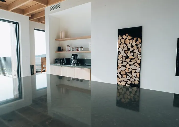 Holiday home Oakstone Lodge- Avec Jacuzzi Piscine Et Sauna Houyet