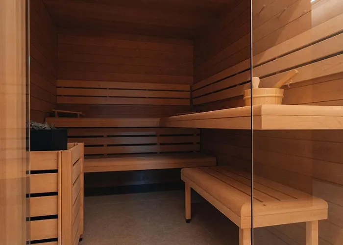 Oakstone Lodge- Avec Jacuzzi Piscine Et Sauna Holiday home