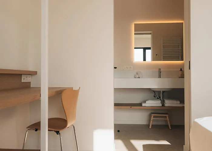 Oakstone Lodge- Avec Jacuzzi Piscine Et Sauna * Houyet